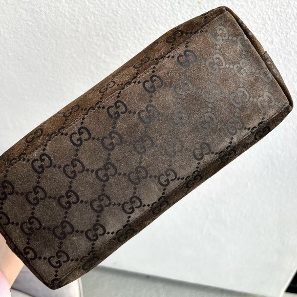 Gucci Bamboo Suede Shoulder Bag - Picture 6 of 14